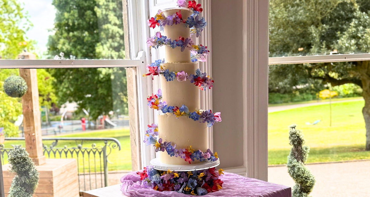 6 Stunning Ways to Style the Cake Spiral™