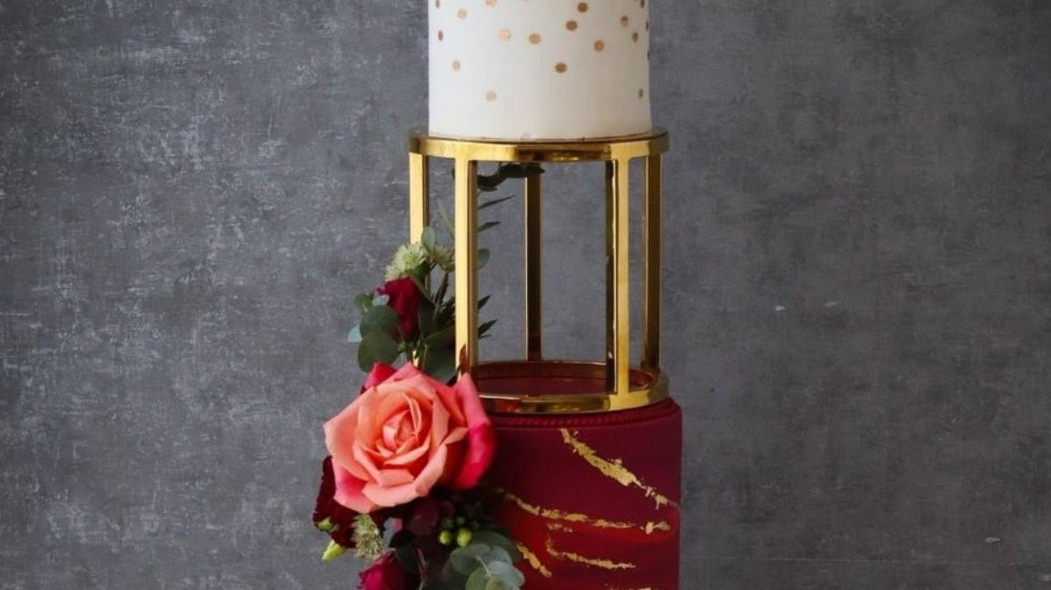 Behind-the-Scenes of a Showstopper Cake with Anesha's Art of Cakes - Prop Options