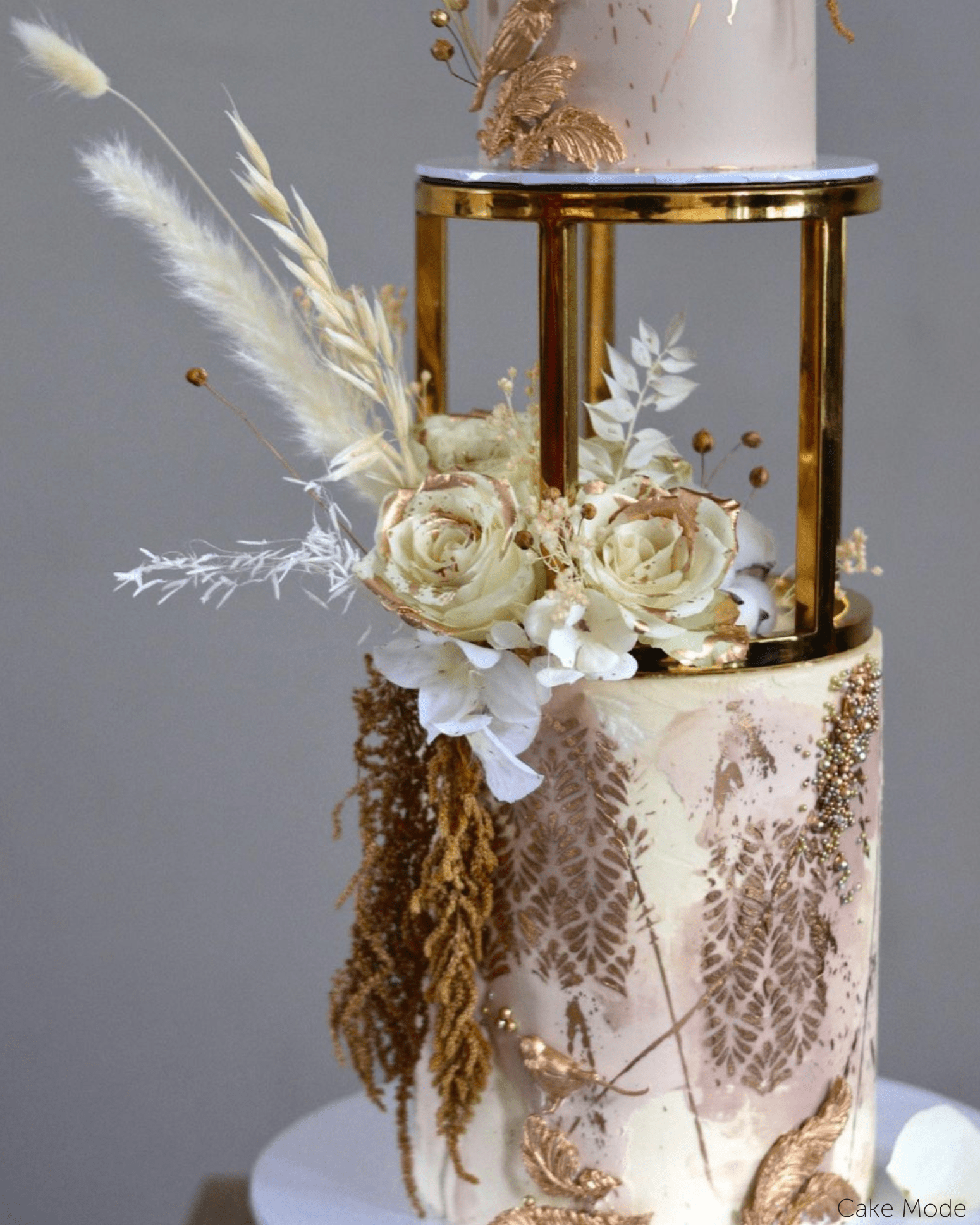 6" Round Metallic Cake Separator - Prop Options