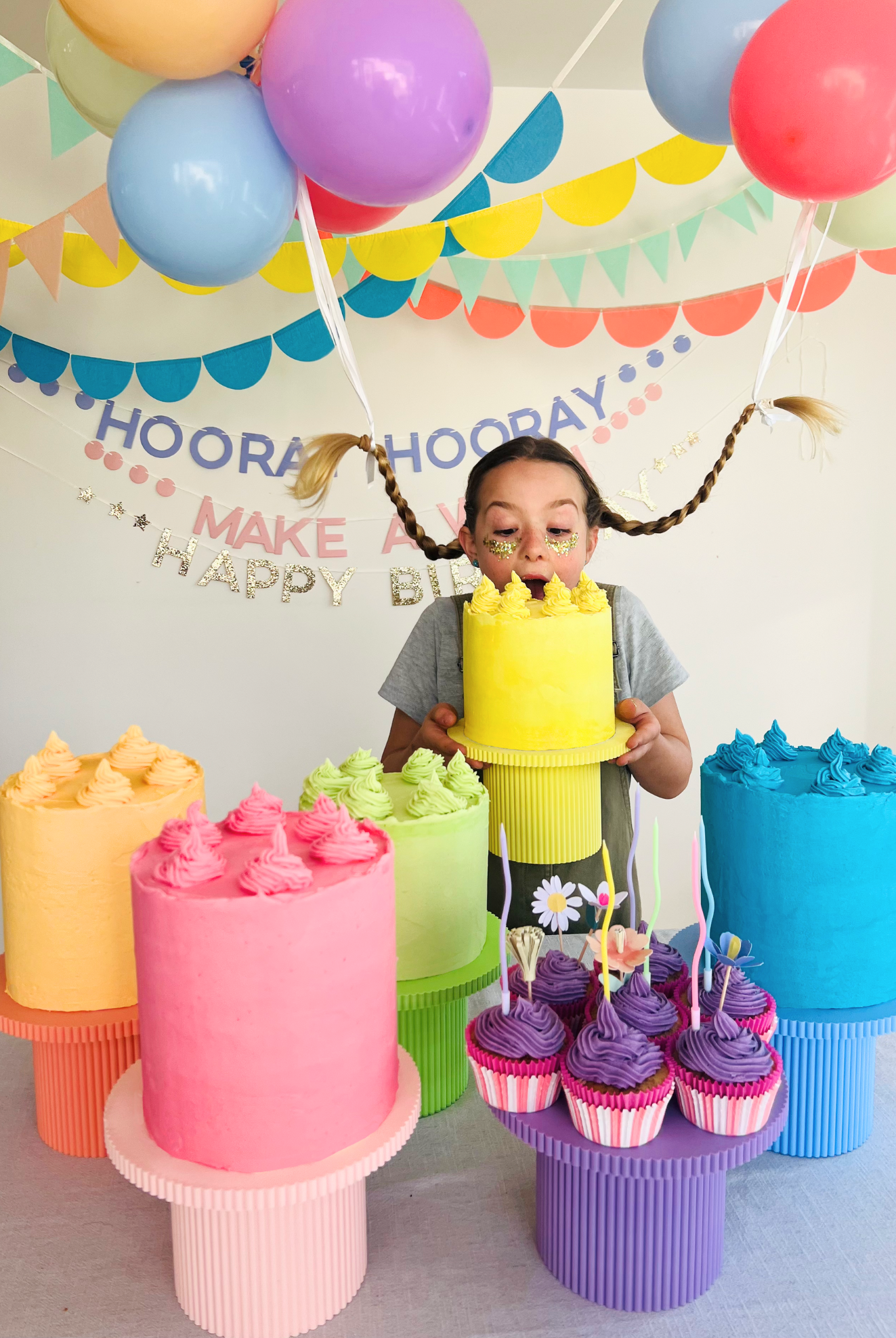Birthday Bish Pastel Round Reeded Cake Stand - Prop Options