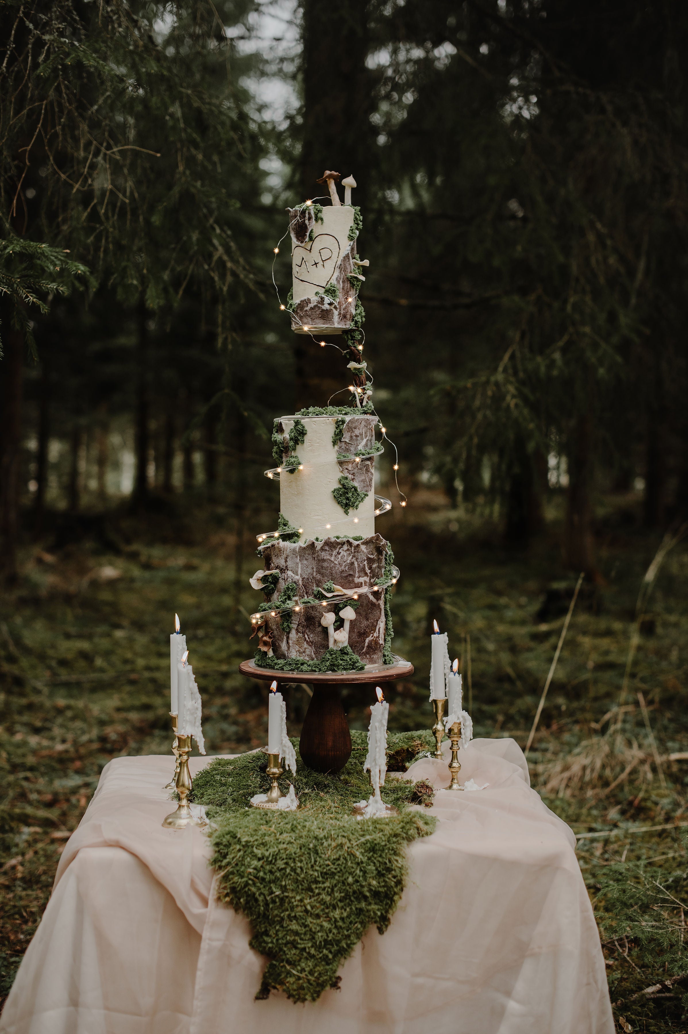 Cake Spiral™ - Acrylic Wrap for Tiered Cakes - Prop Options