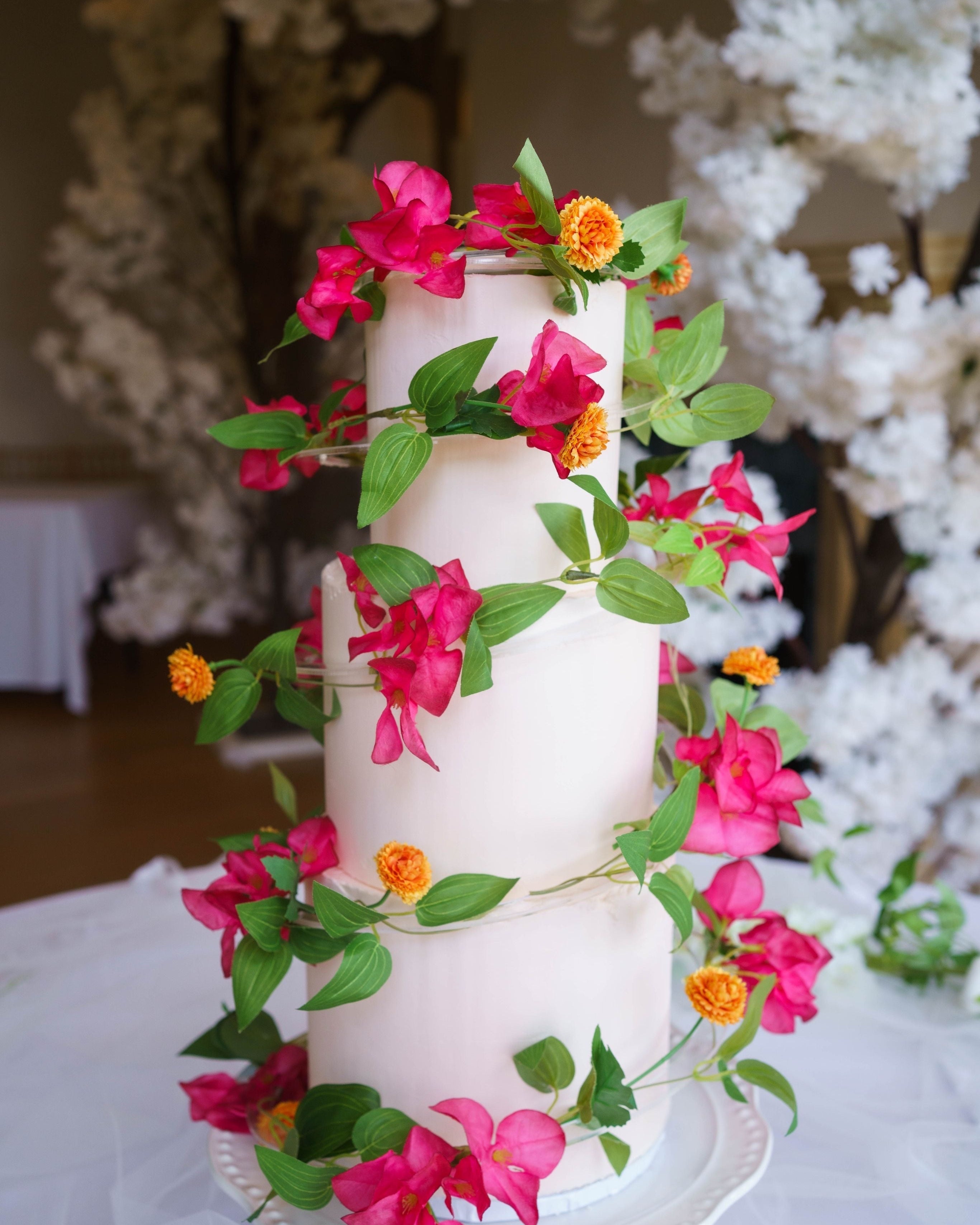 Cake Spiral™ - Acrylic Wrap for Tiered Cakes - Prop Options