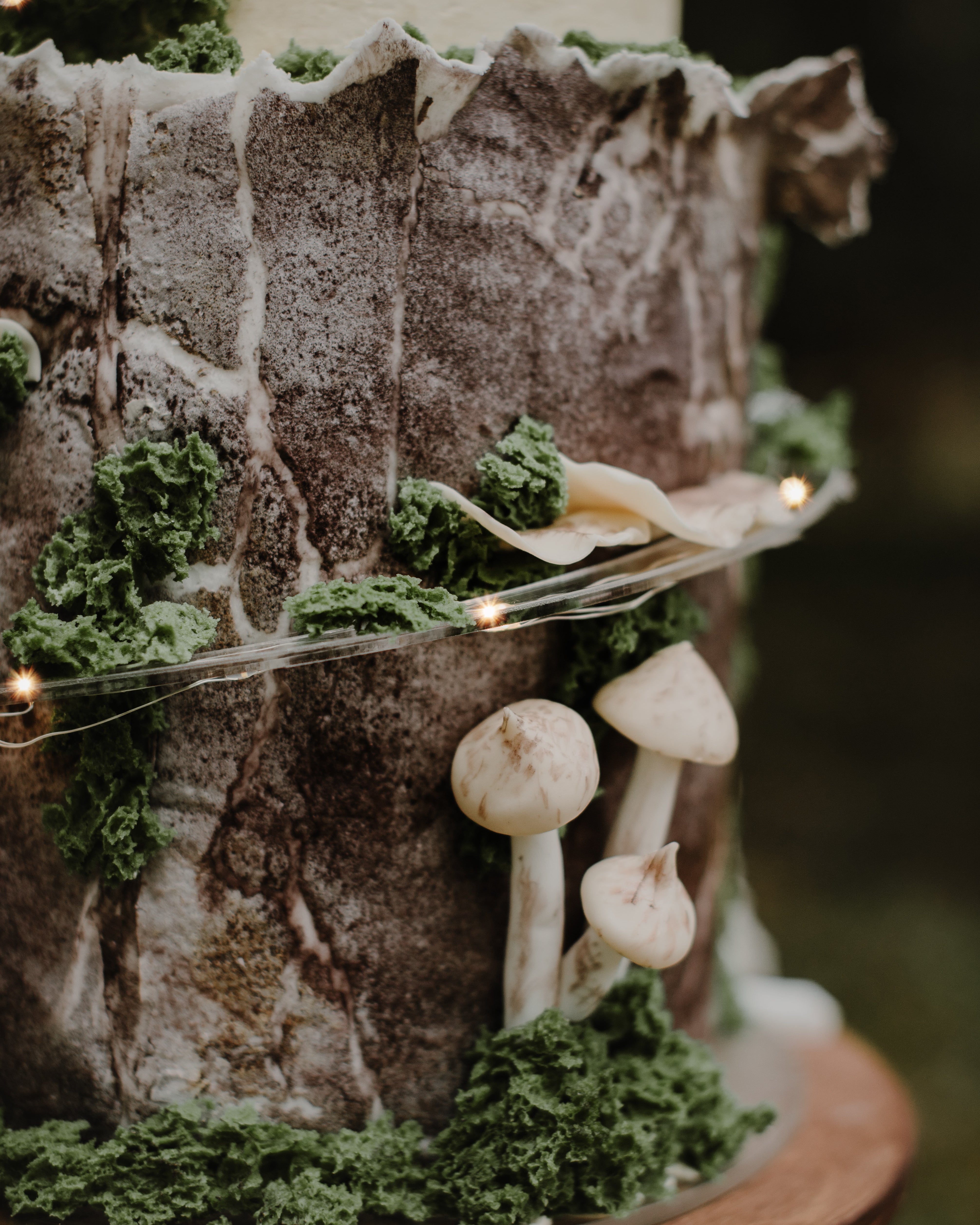 Cake Spiral™ - Acrylic Wrap for Tiered Cakes - Prop Options