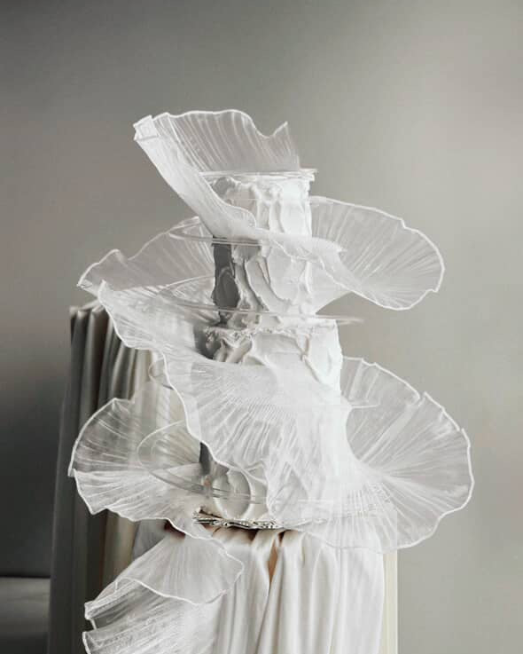 Cake Spiral™ - Acrylic Wrap for Tiered Cakes - Prop Options