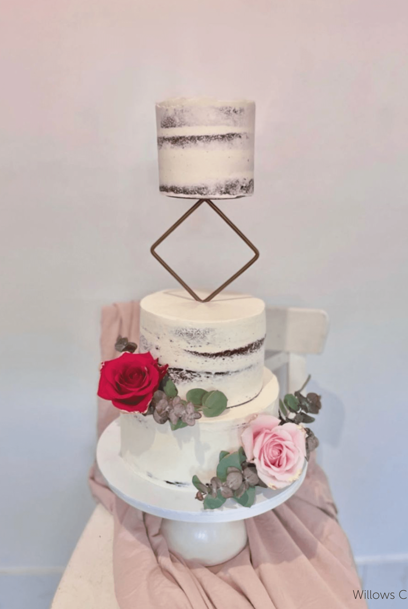 Diamond Cake Separator - Prop Options