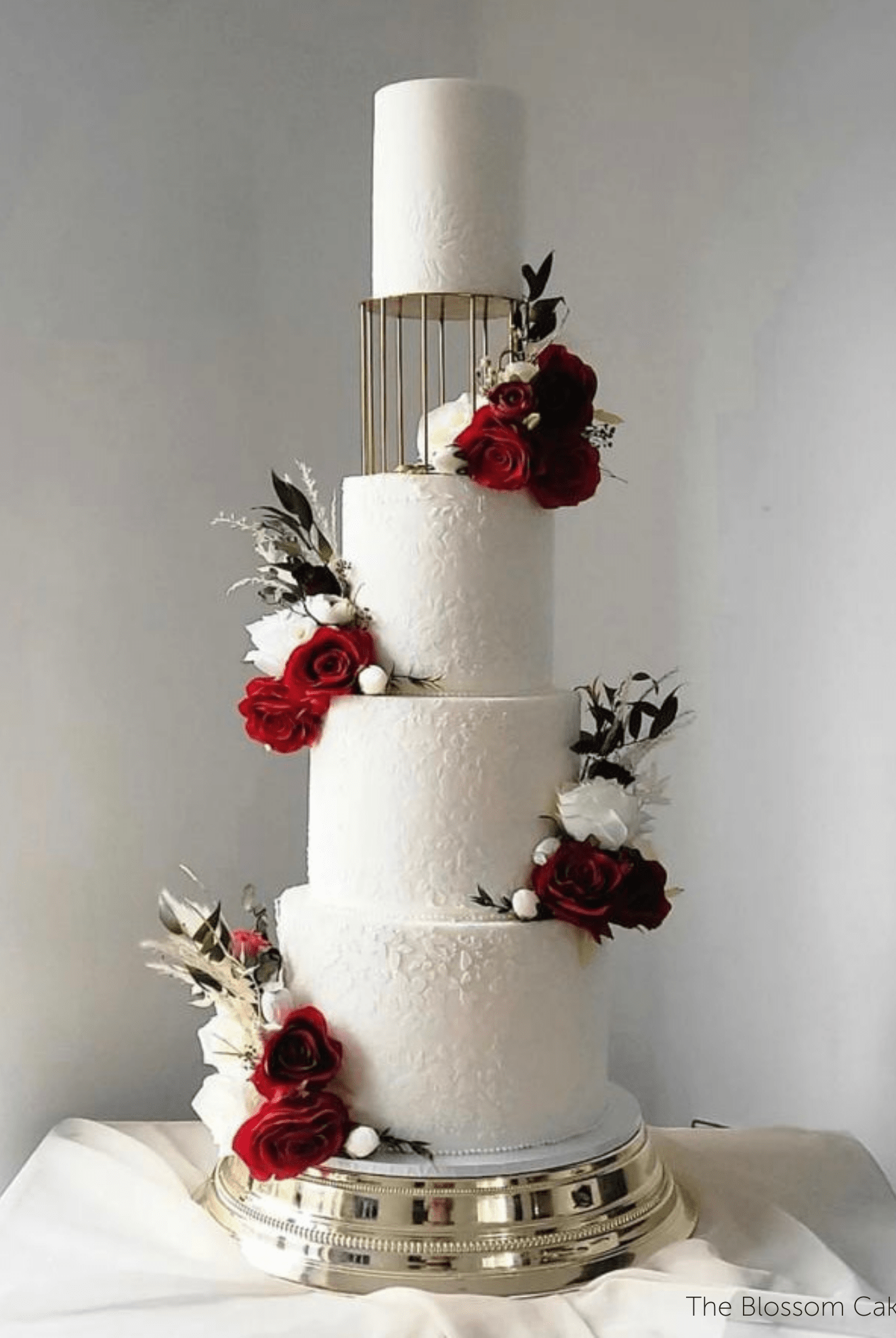 Gold Birdcage Cake Separator - Prop Options