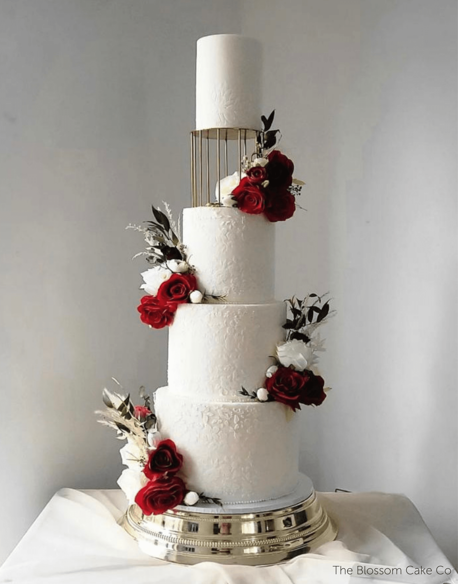 Gold Birdcage Cake Separator - Prop Options