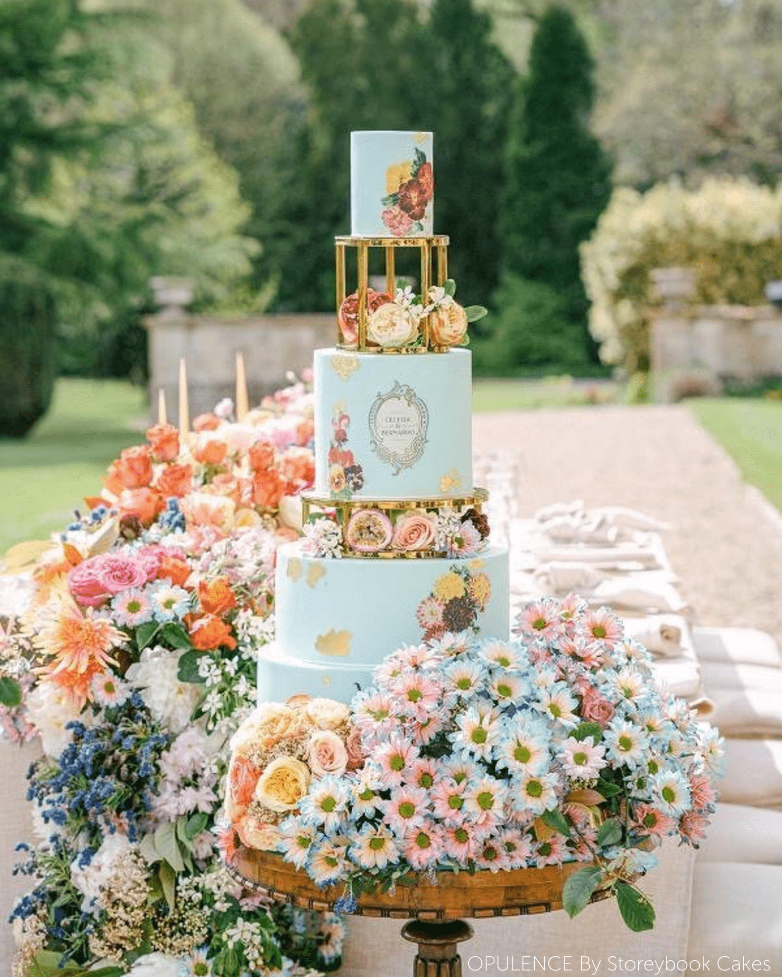 PropBundles - Set of Two - 6" & 10" Round Metallic Cake Separators and Stands - Prop Options