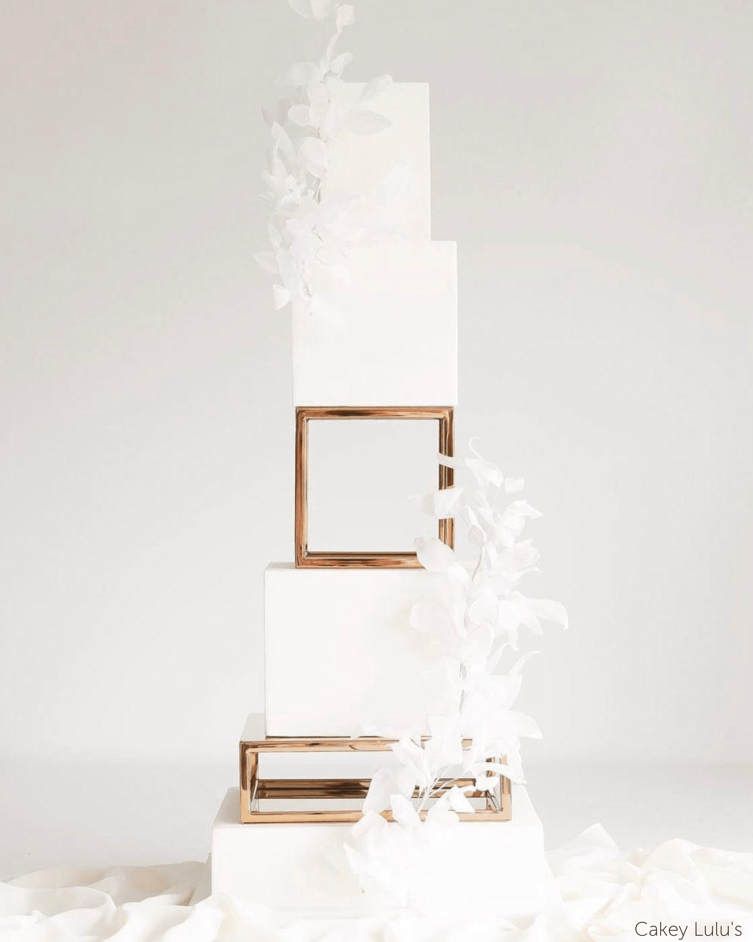 PropBundles - Set of Two - Square and Rectangle Metallic Cake Separators and Stands - Prop Options