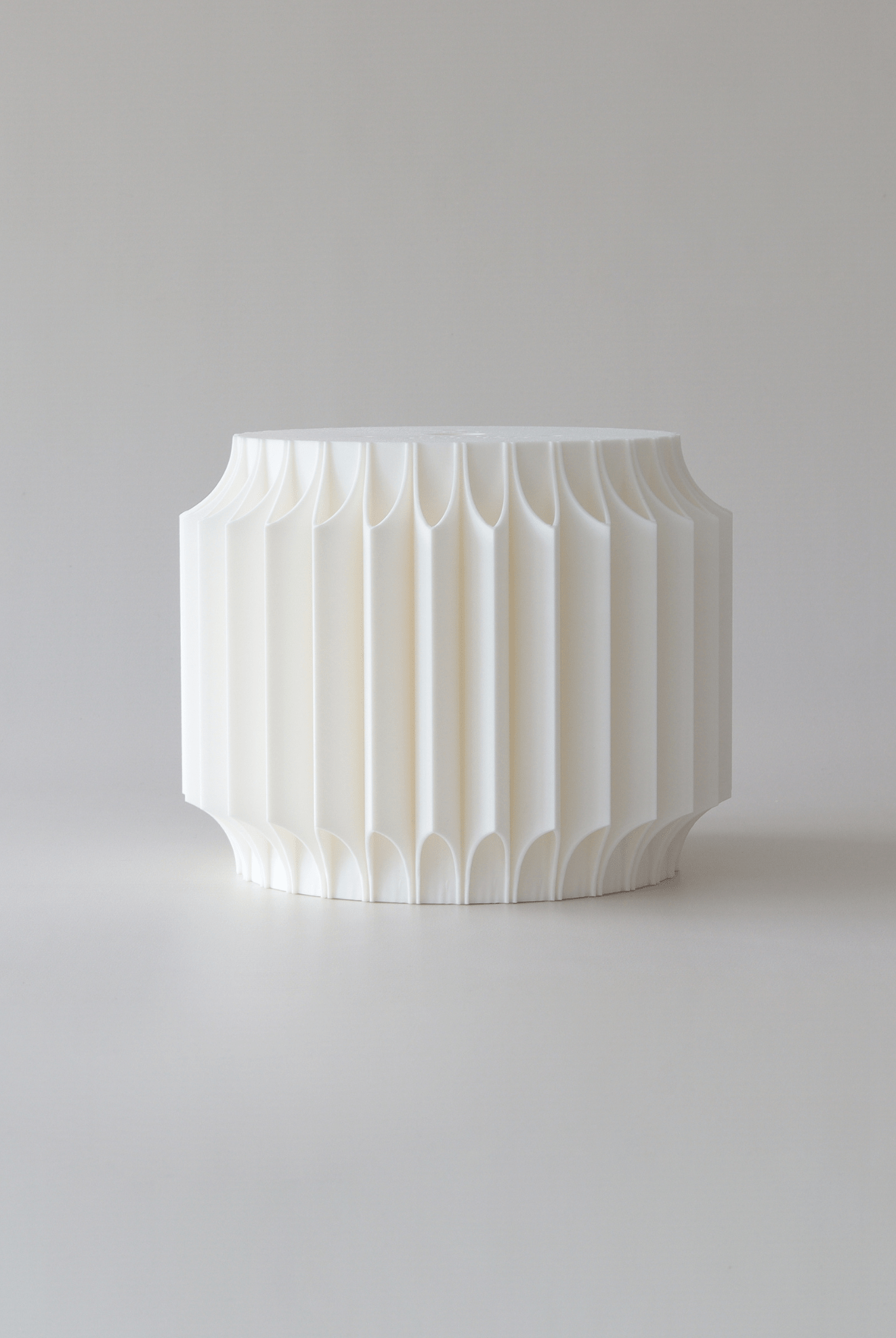 Round Fluted Cake Separator - Prop Options