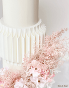 Round Fluted Cake Separator - Prop Options