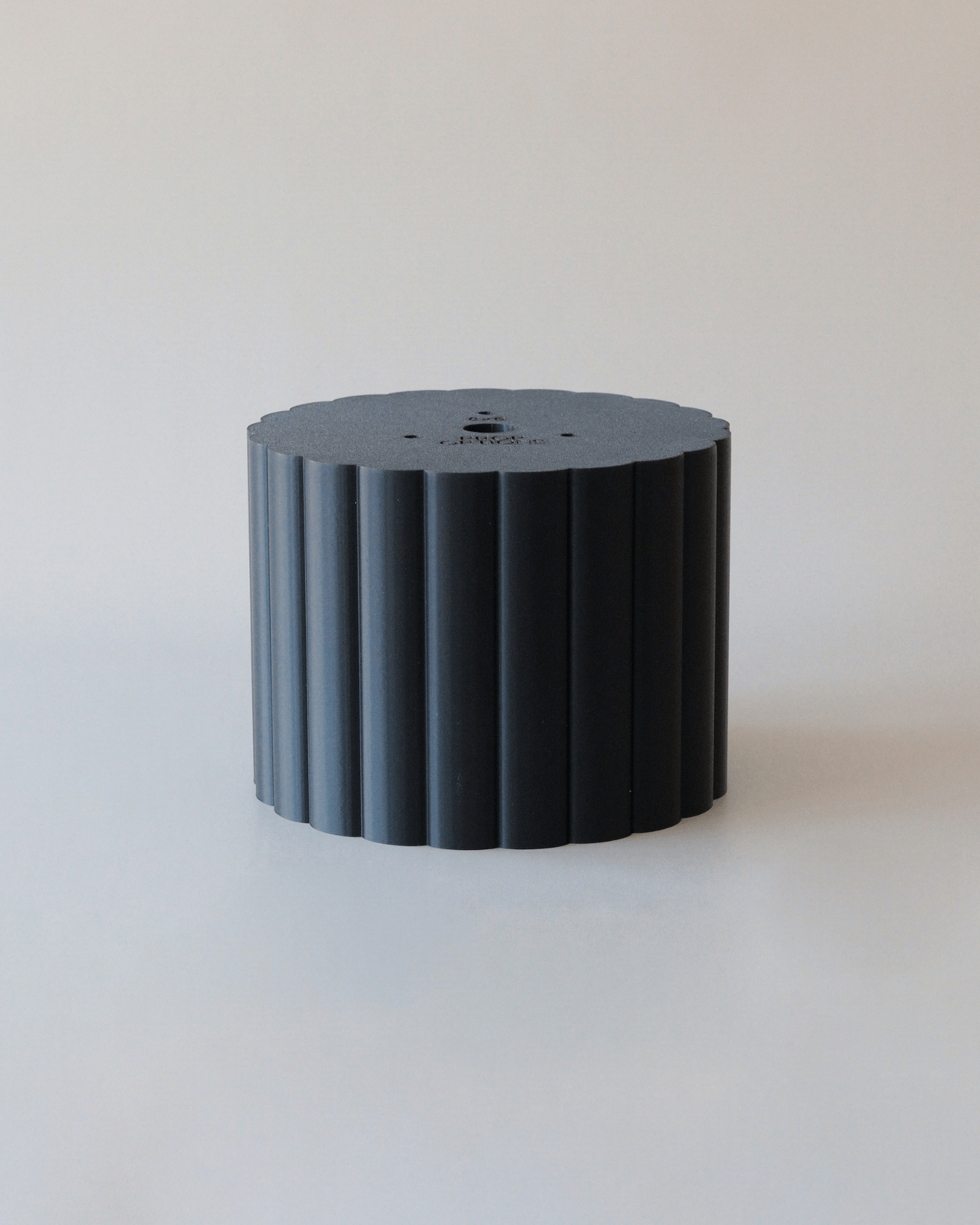 Round Scalloped Cake Separator - Prop Options