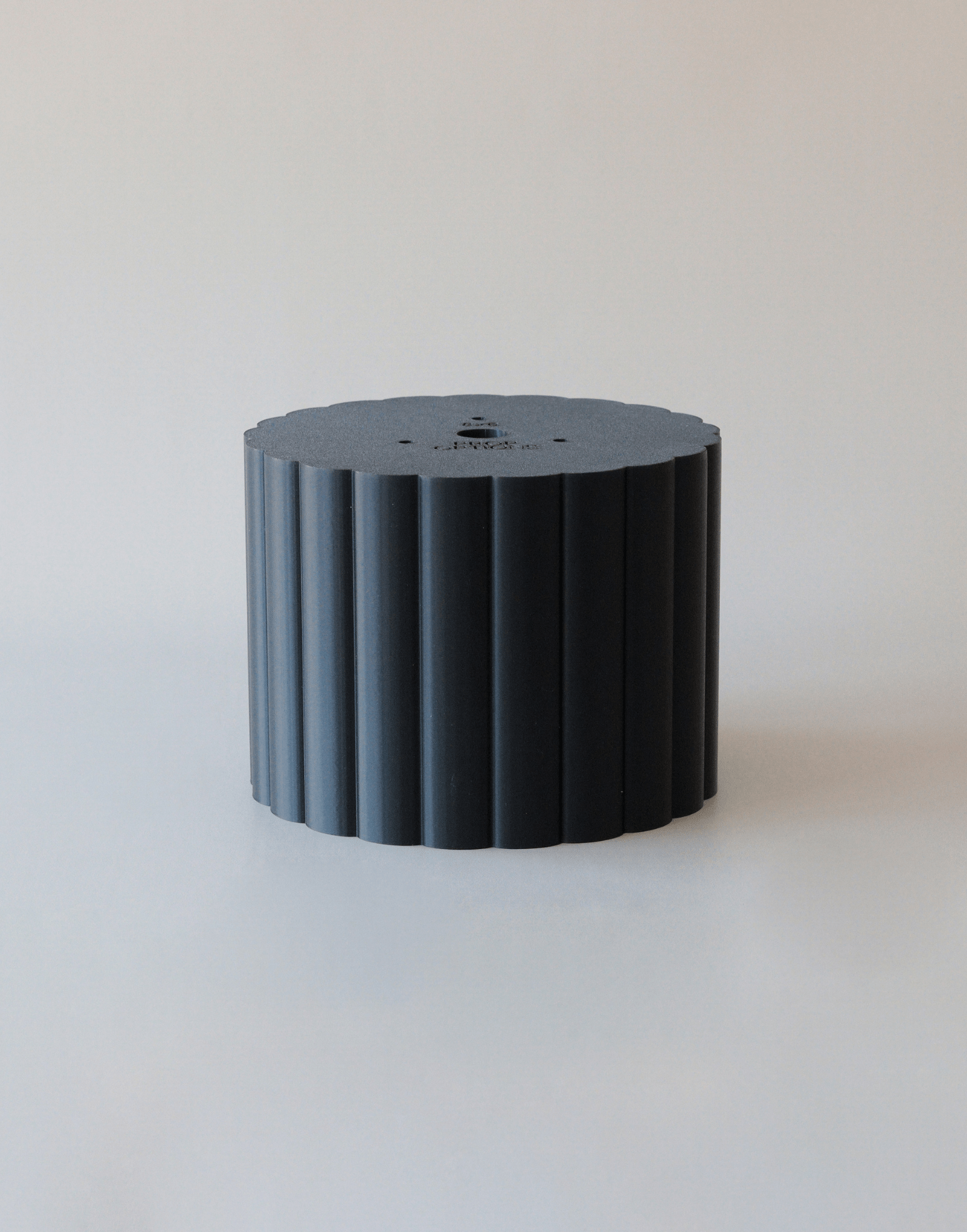 Round Scalloped Cake Separator - Prop Options