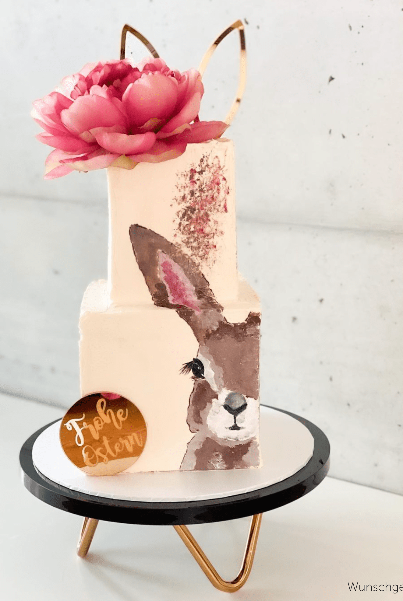 The Pinnacle Acrylic Hairpin Cake Stand - Prop Options