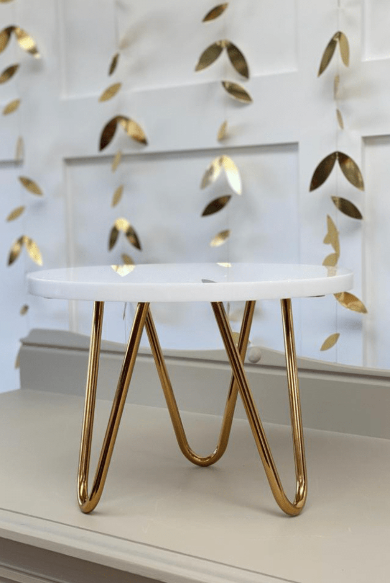 The Pinnacle Acrylic Hairpin Cake Stand - Prop Options