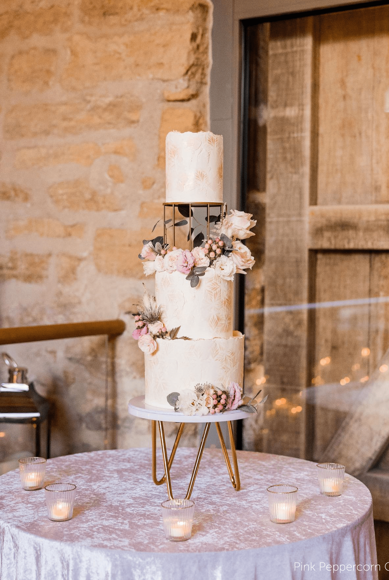 The Pinnacle Acrylic Hairpin Cake Stand - Prop Options