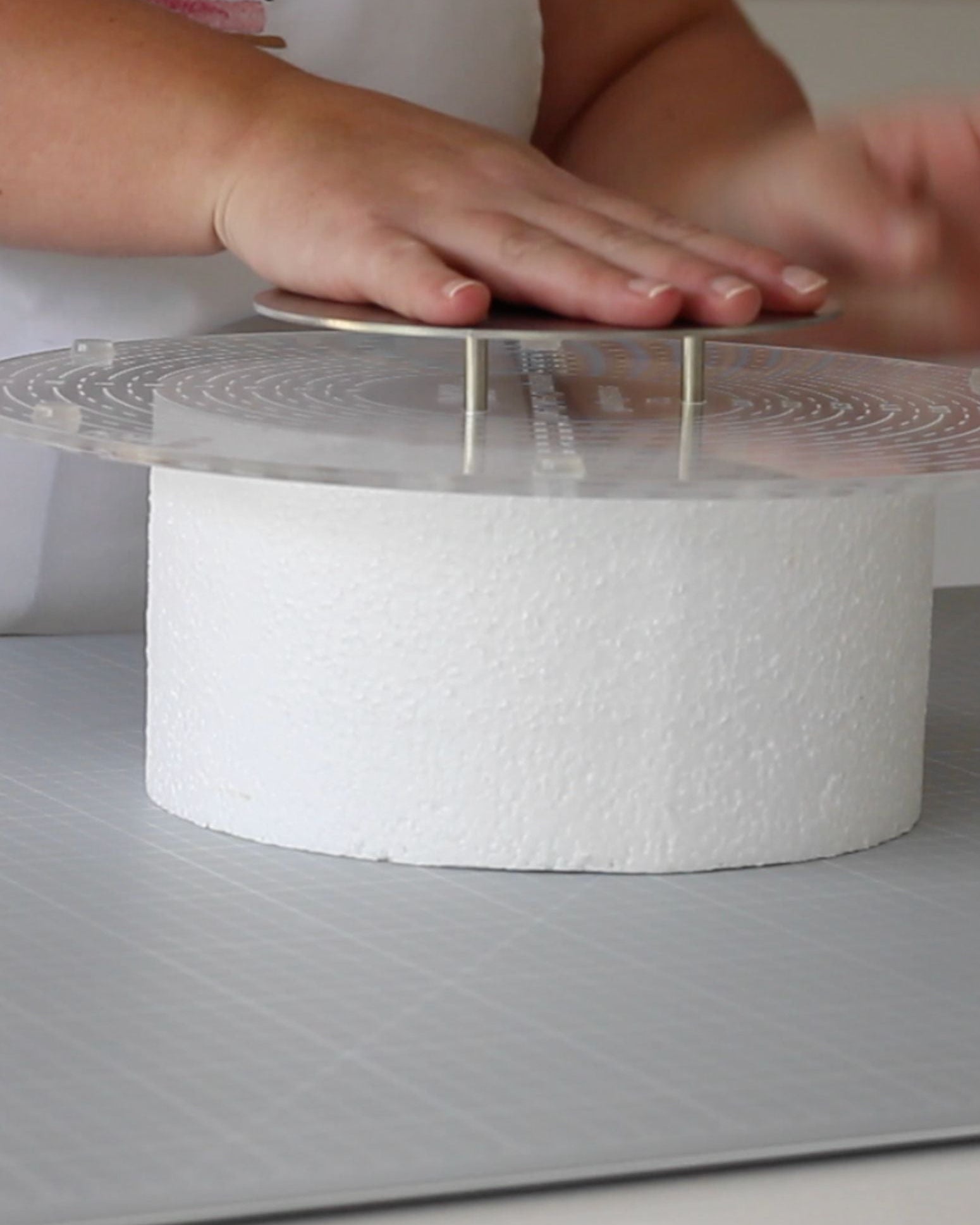 The Round Cake Compass - PropSecure® - Prop Options