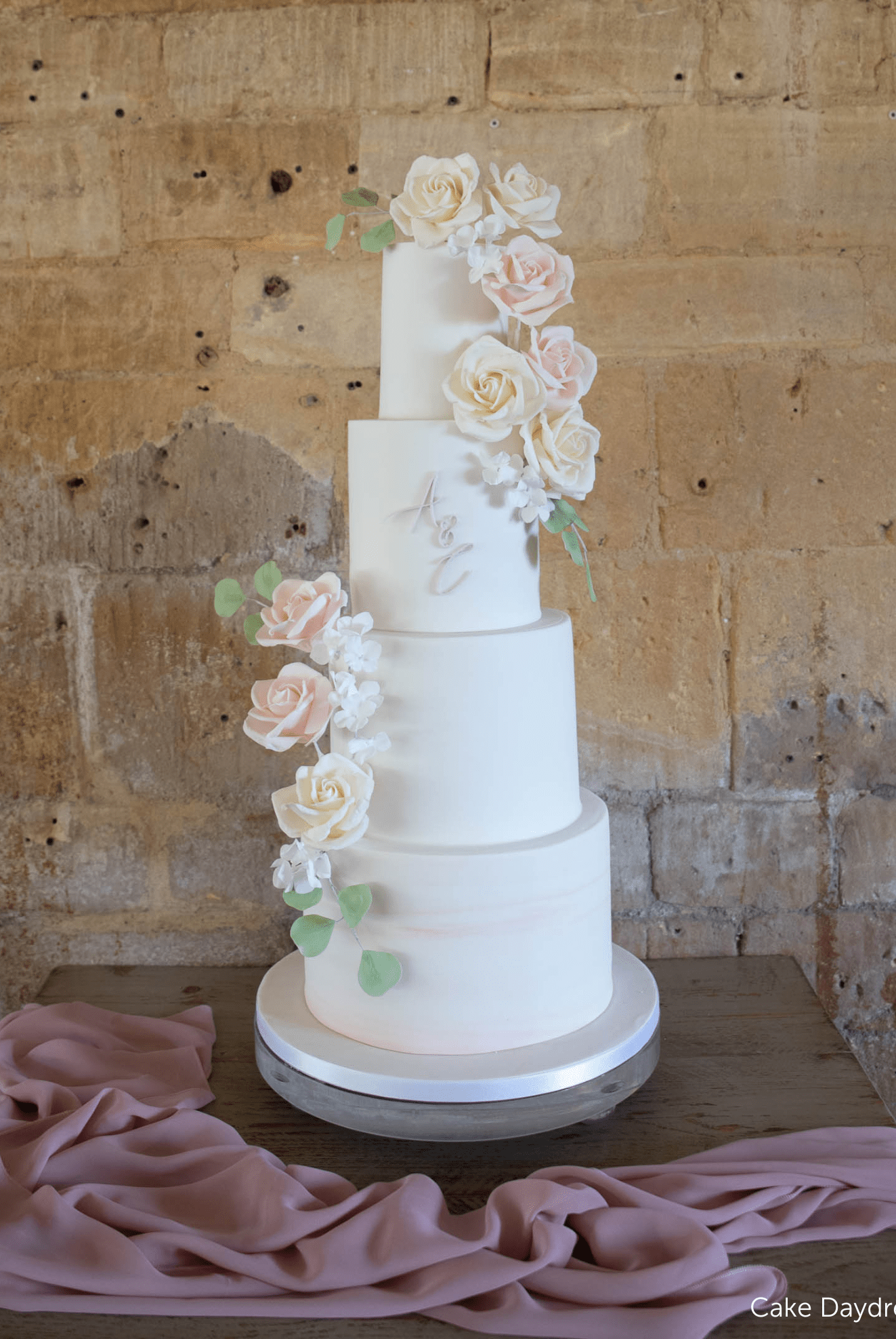 The Stage - Acrylic Footed Cake Stand - Prop Options