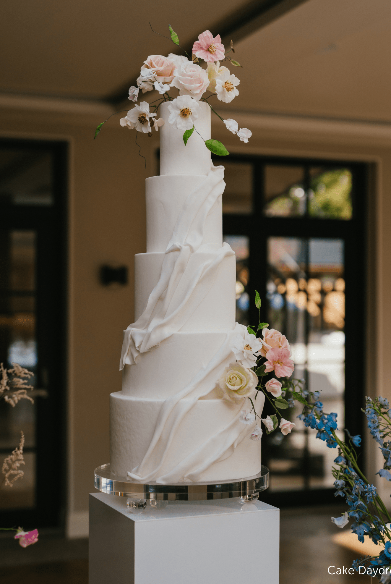 The Stage - Acrylic Footed Cake Stand - Prop Options