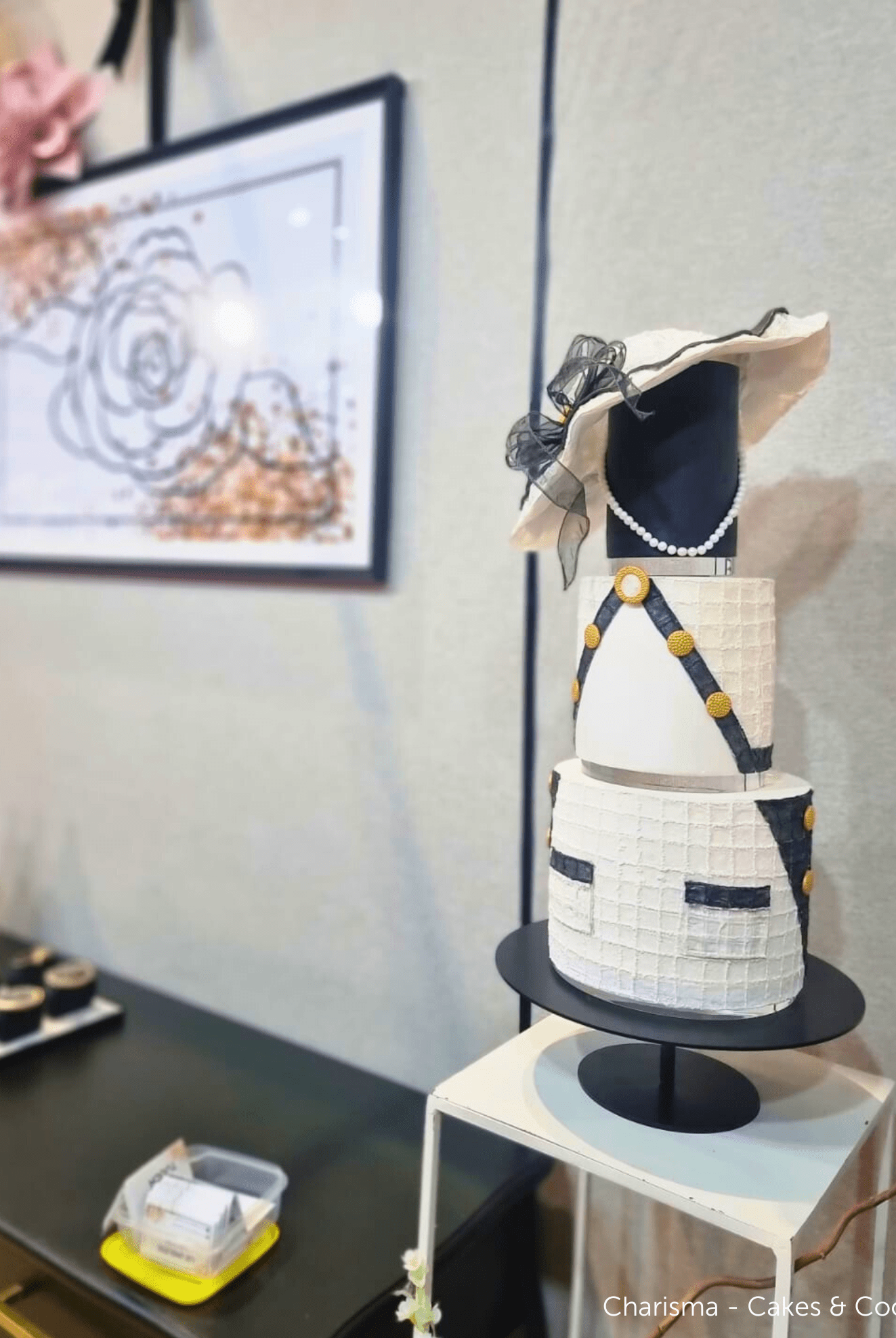 The Stiletto - Premium Pedestal Cake Stand - Prop Options