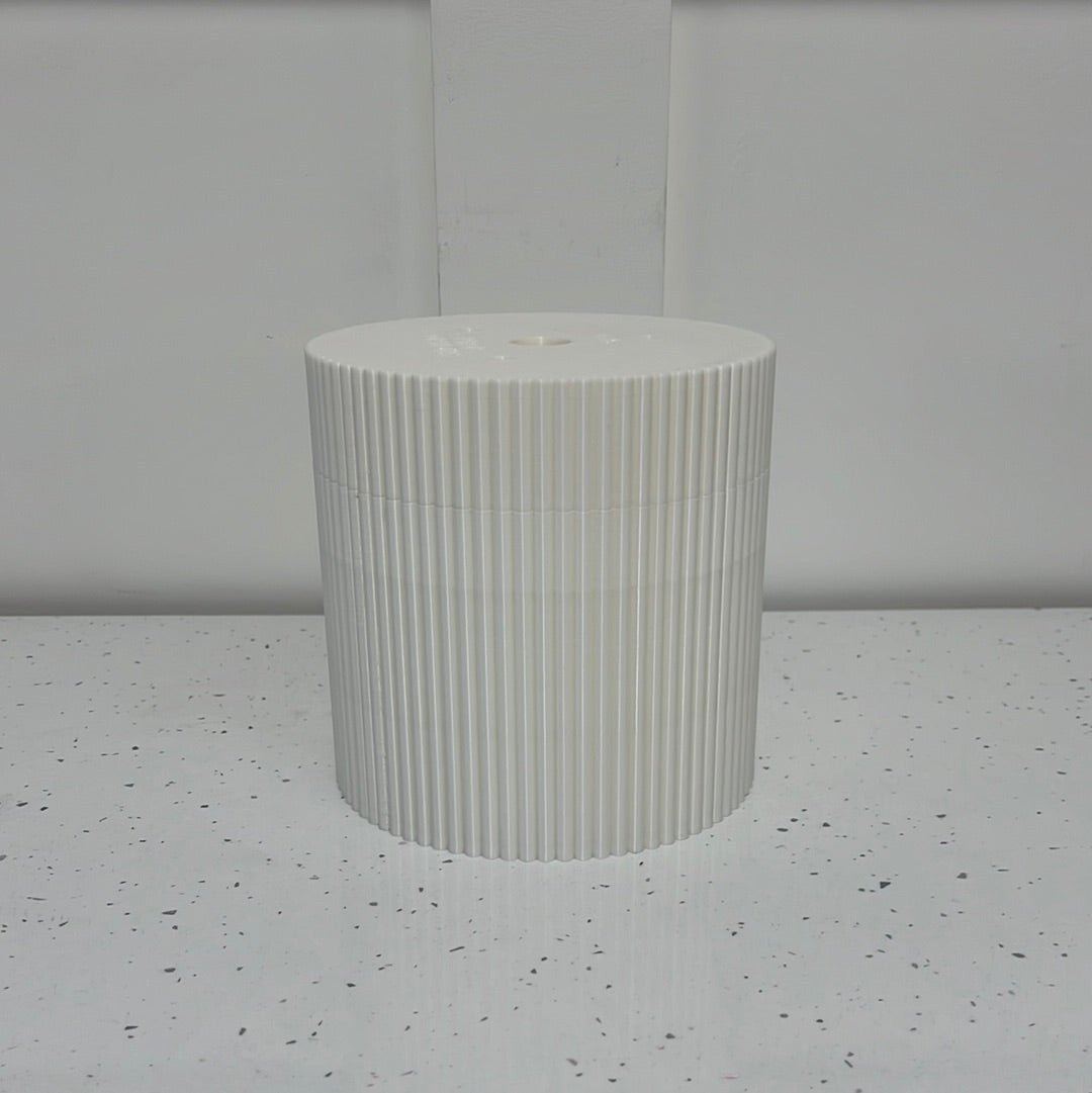 Outlet 6" x 6" Round Reeded Cake Separator - White - Misprint - Prop Options