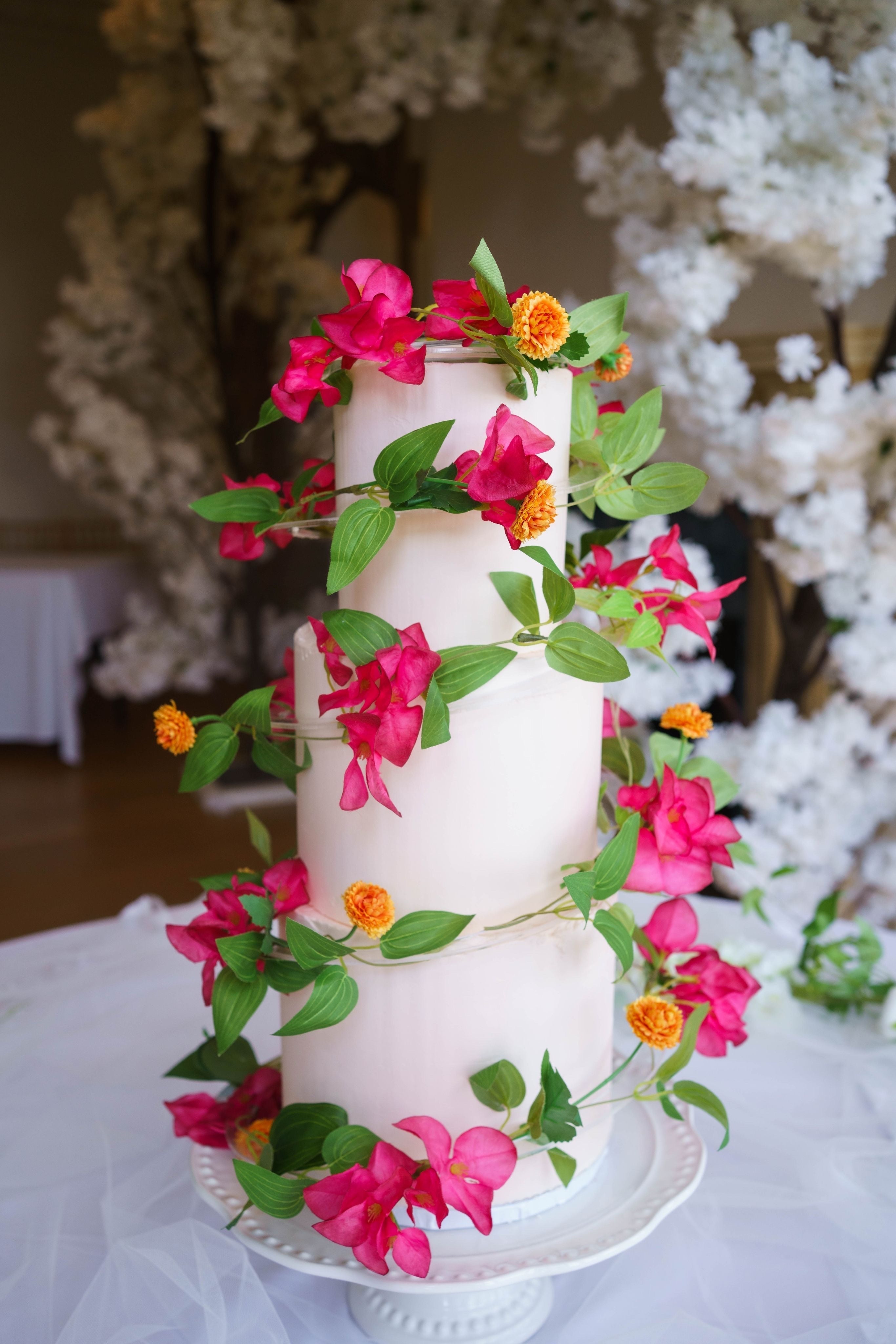 Cake Spiral™ - Acrylic Wrap for Tiered Cakes - Prop Options